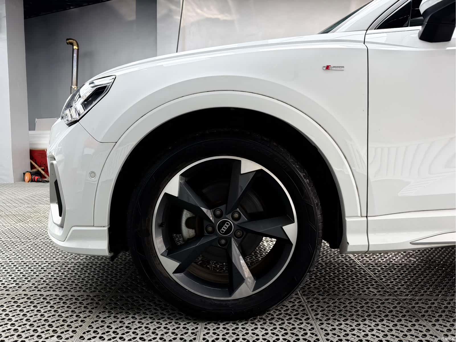 Audi Q3, 2022 8
