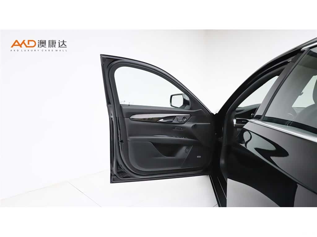 Cadillac CT6, 2023 10