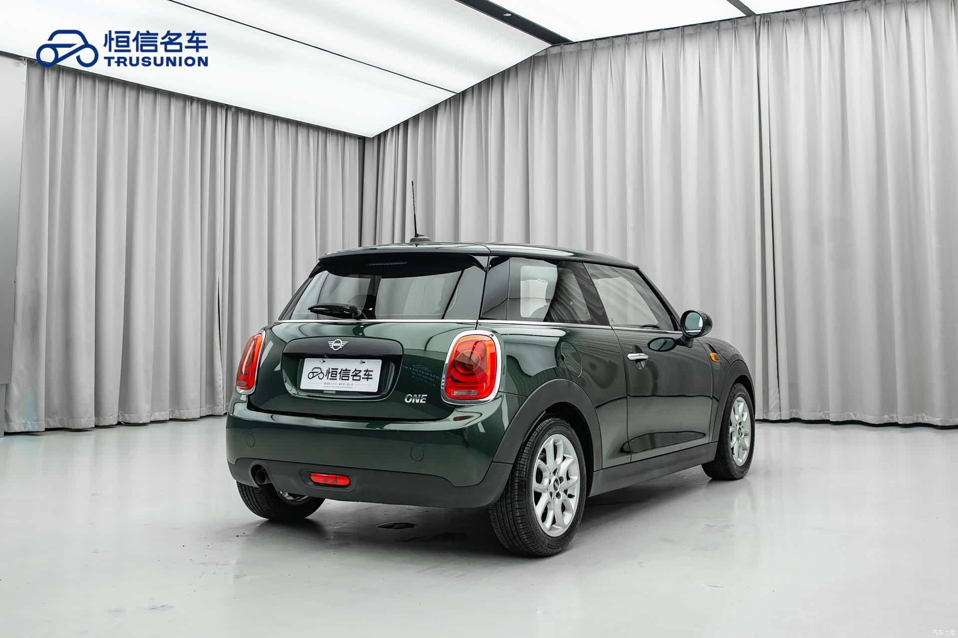 Mini ONE, 2019 4