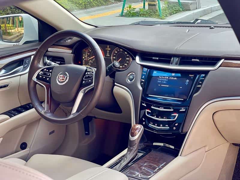 Cadillac XTS