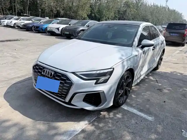 Audi A3 2021 — купить из Китая под заказ