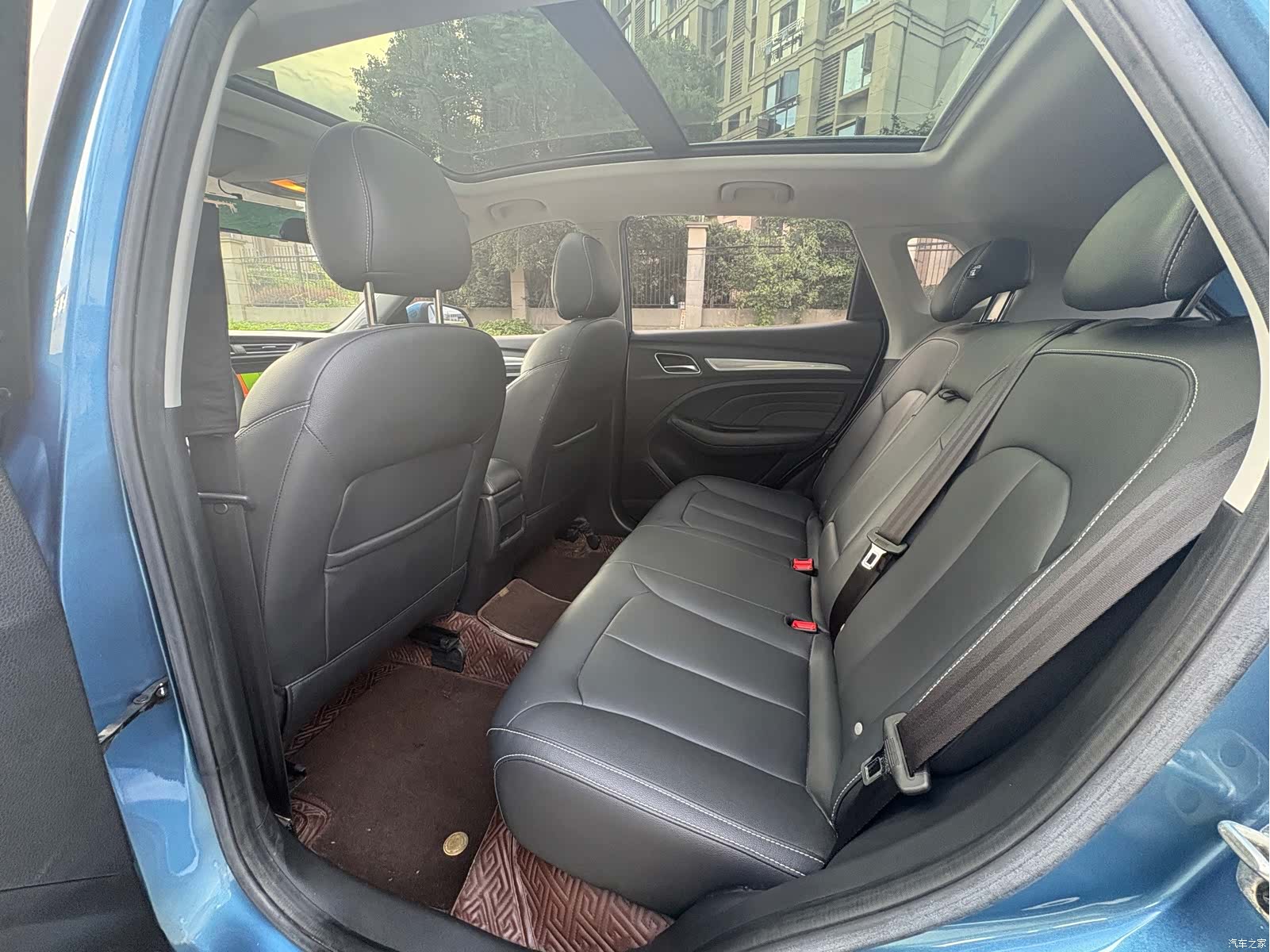 Roewe RX3, 2019 14