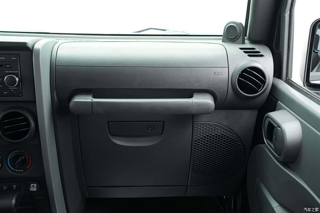 Jeep Wrangler, 2010 19
