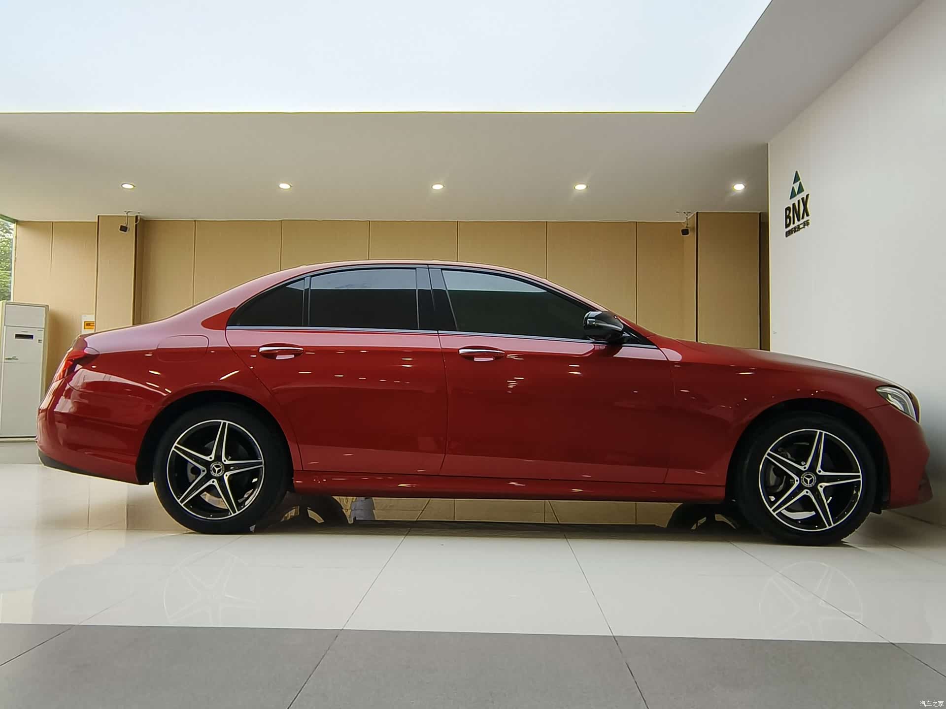 Mercedes-Benz E-Class, 2019 3