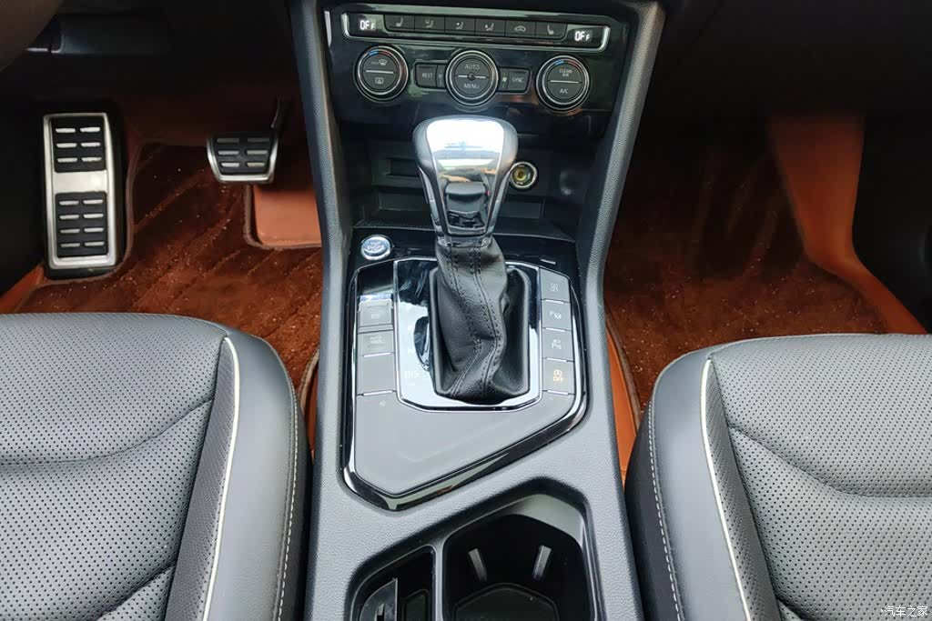 Volkswagen Tiguan L, 2021 16