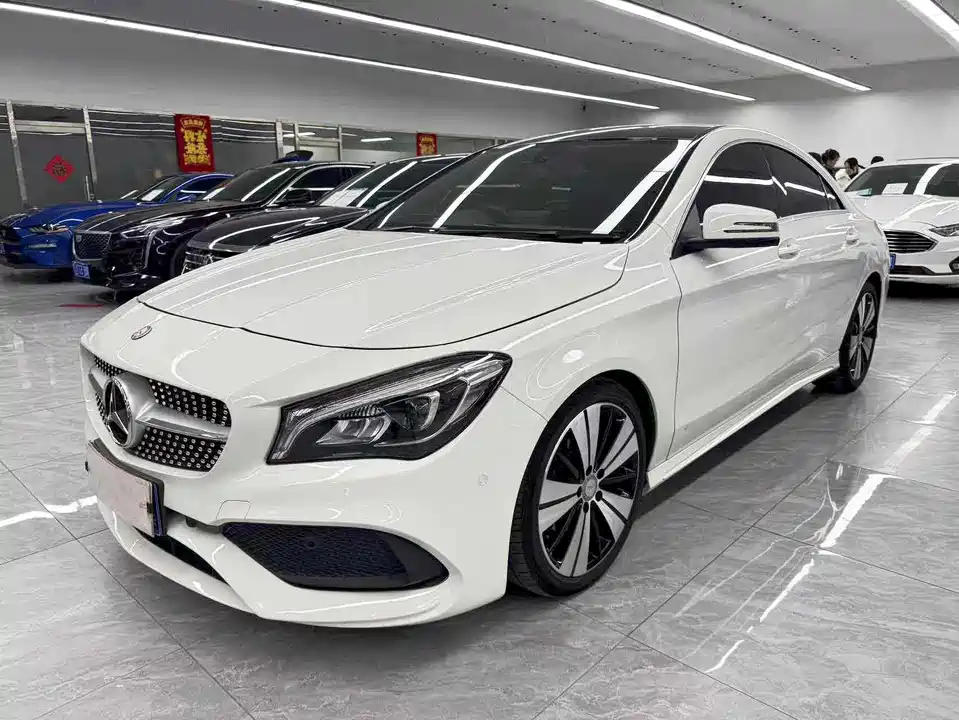 Mercedes-Benz CLA
