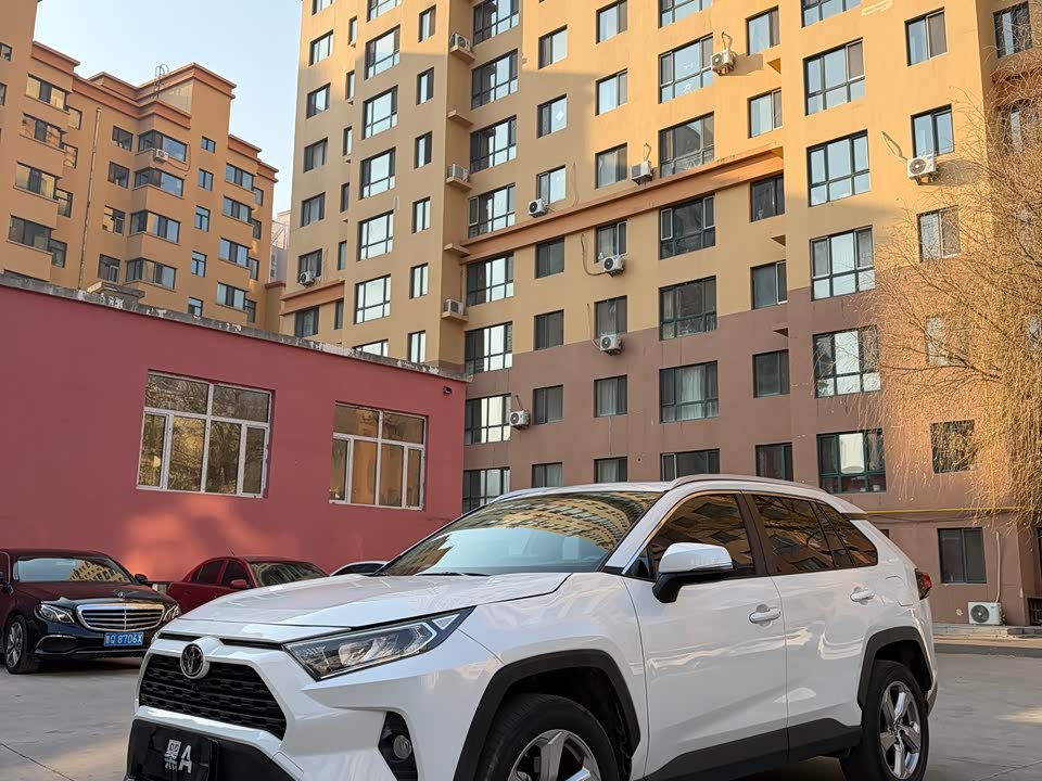 Toyota RAV4 Rongfang