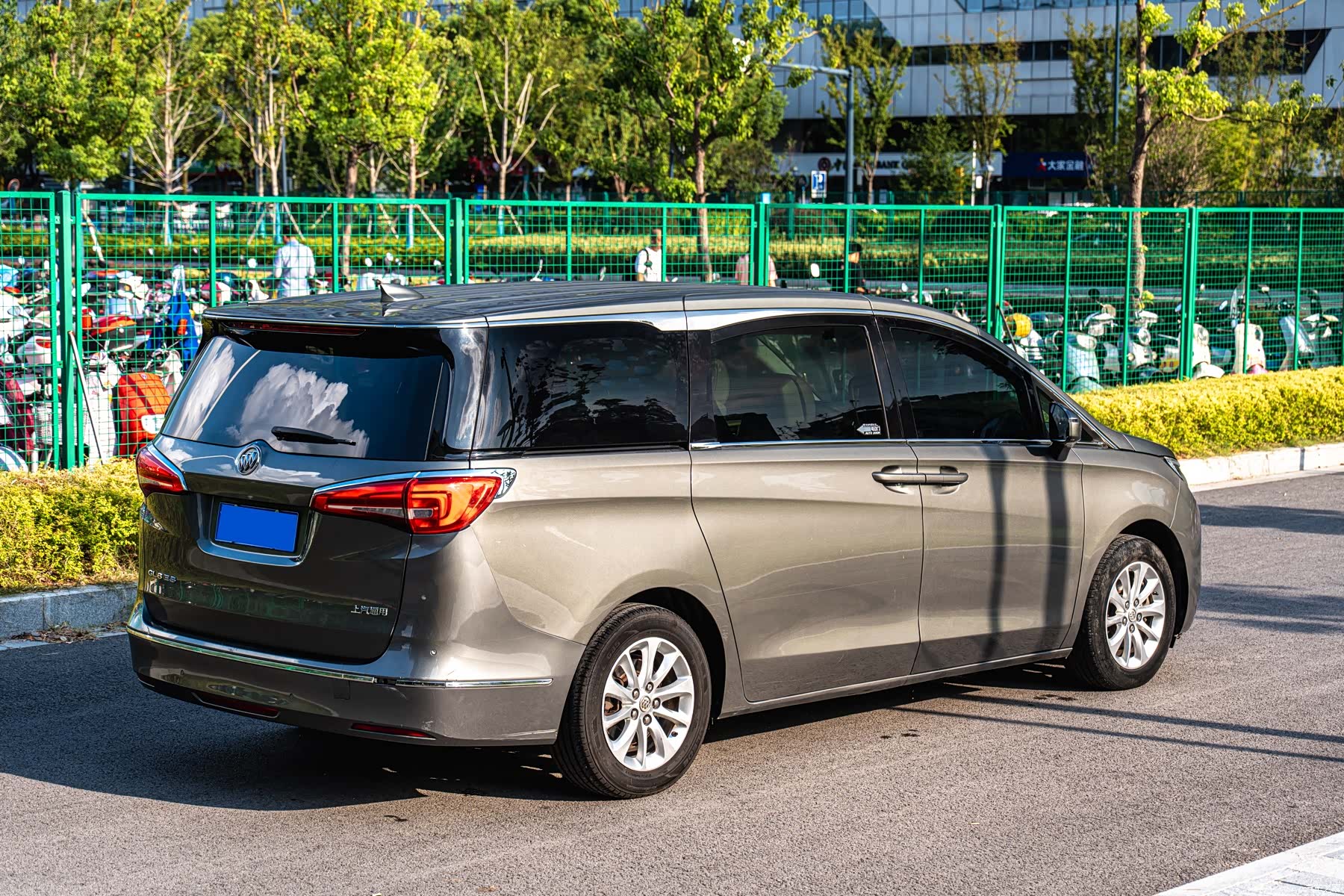Buick GL8, 2016 6