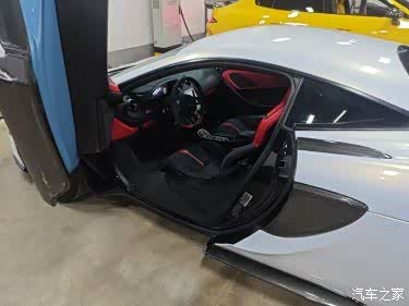 McLaren 570, 2017 4
