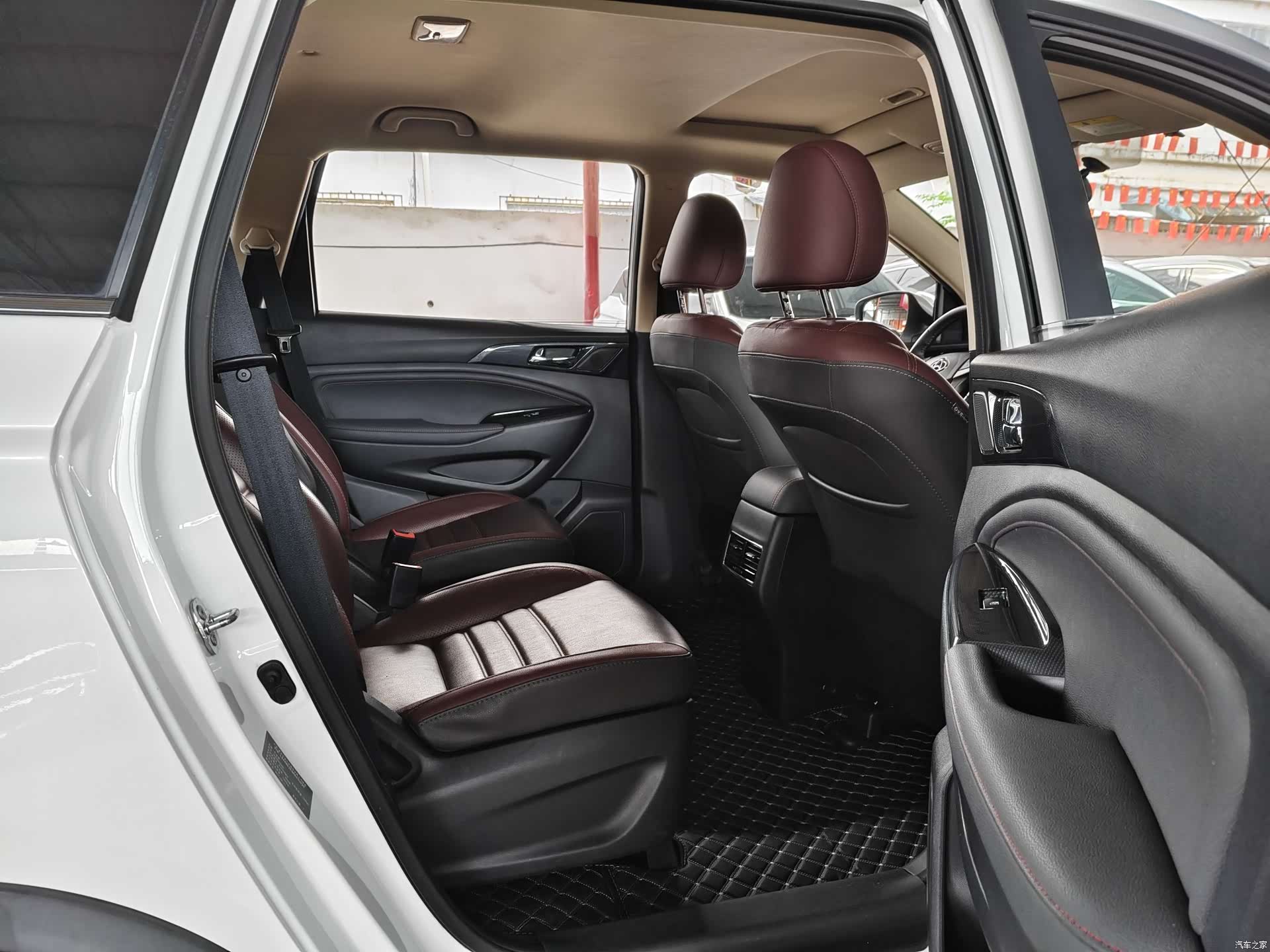 Changan A800, 2018 7