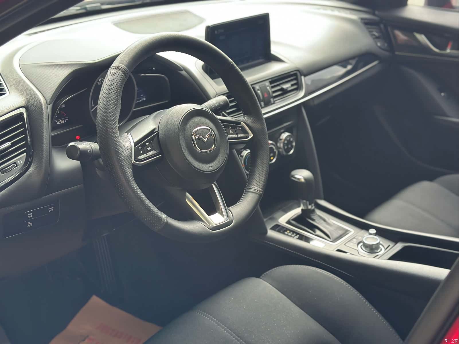 Mazda CX-4, 2021 23