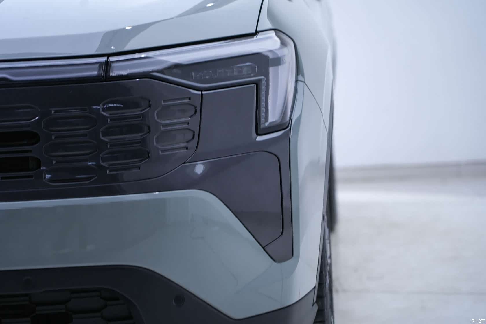 Ford Equator Sport, 2024 7