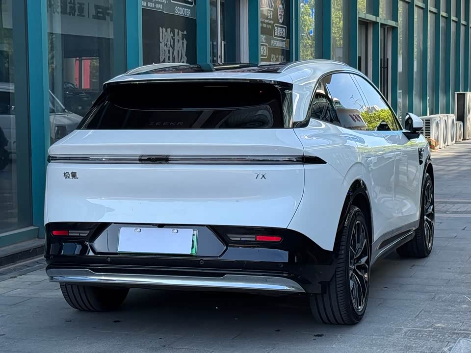 Zeekr 7X