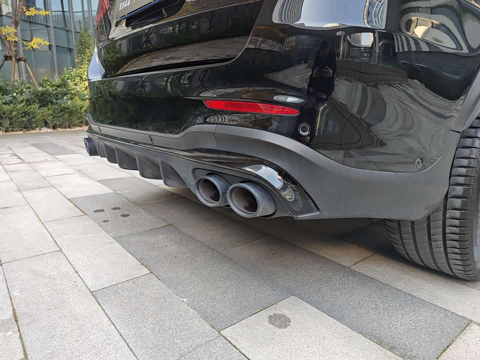 Mercedes-Benz GLC AMG