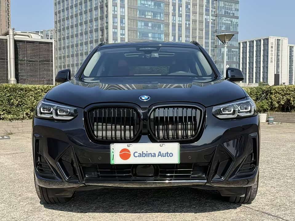 BMW iX3