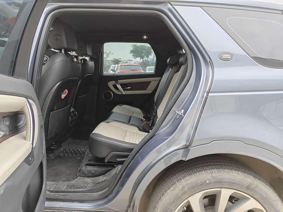 Land Rover Discover sports