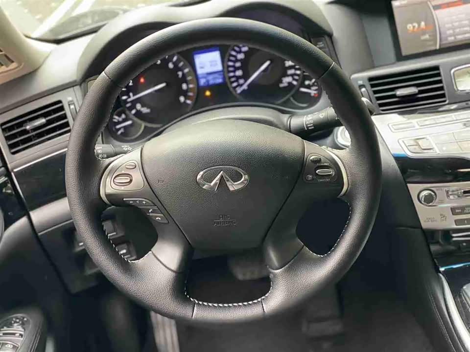 Infiniti Q70 Infiniti Q70