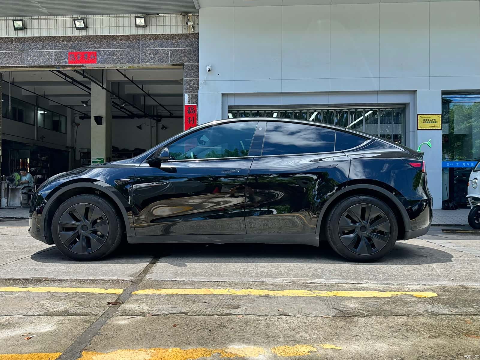 Tesla Model Y, 2024 2