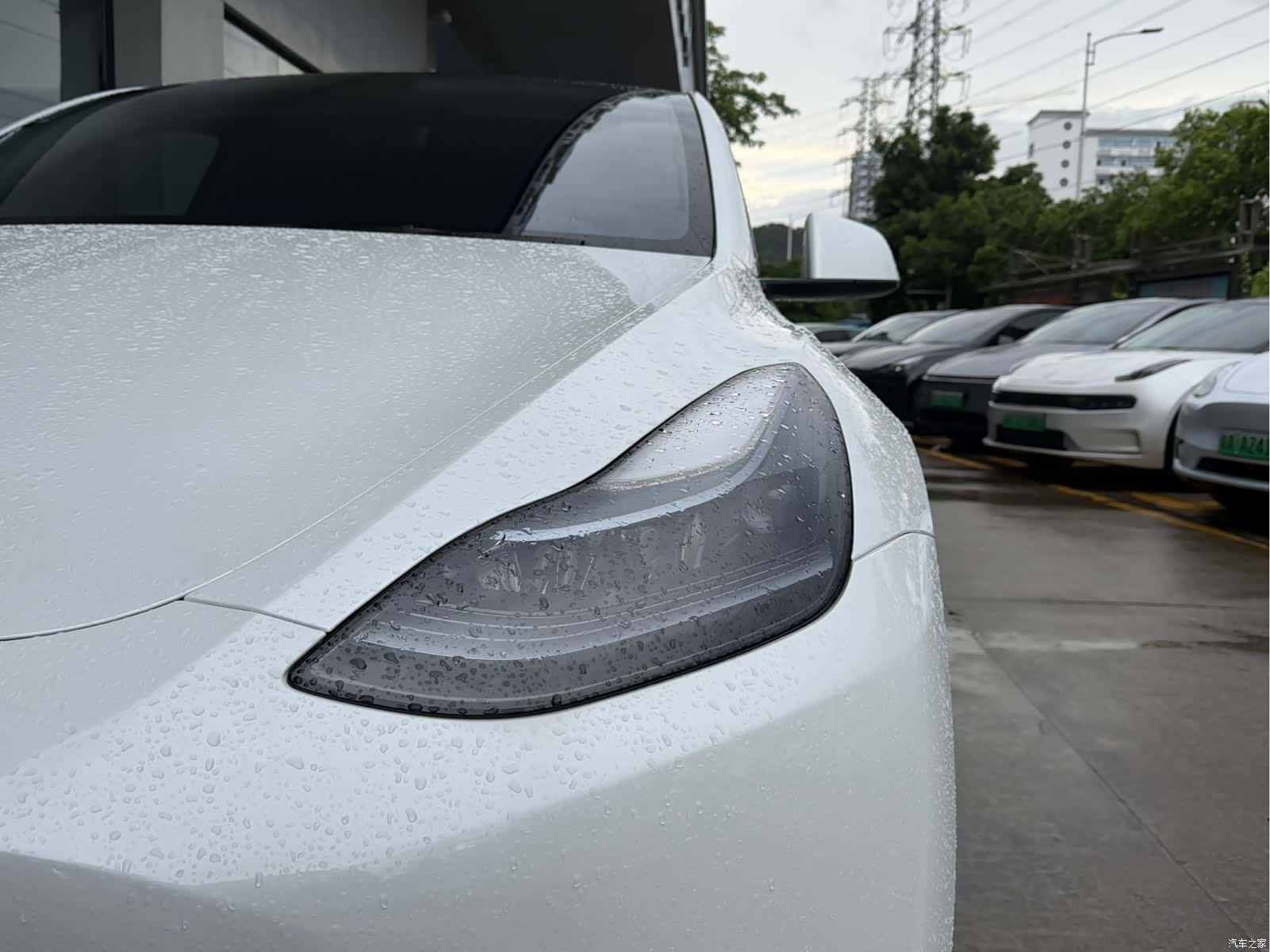 Tesla Model Y, 2023 10