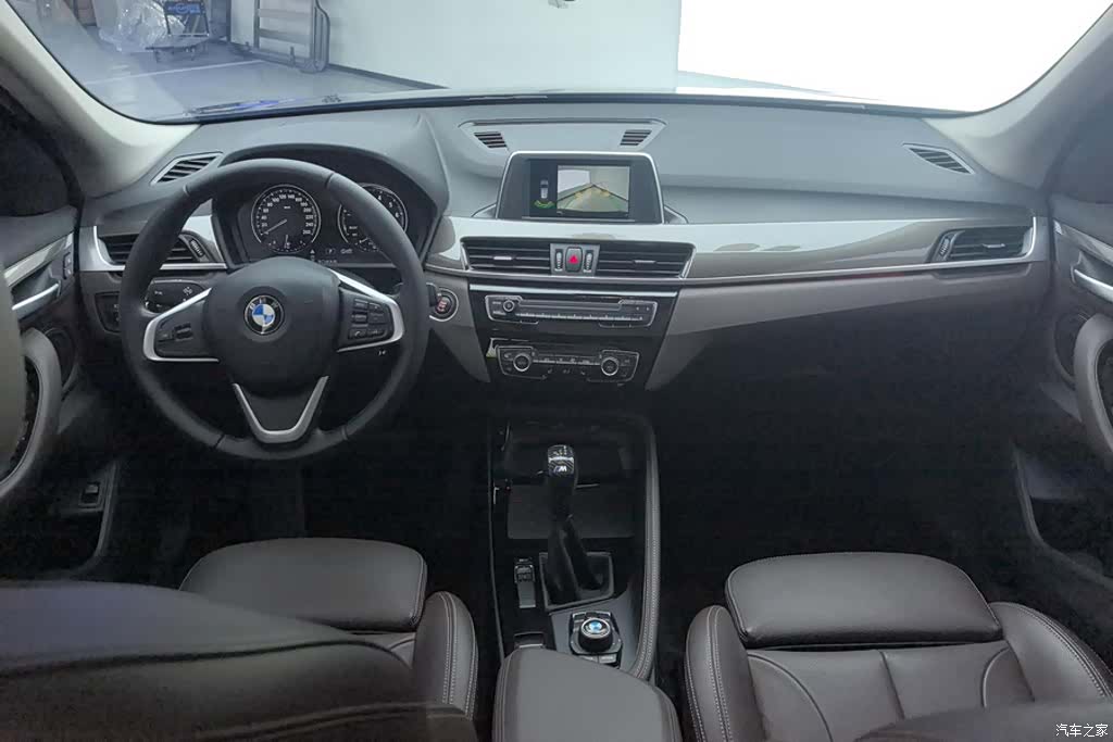 BMW X1, 2019 12