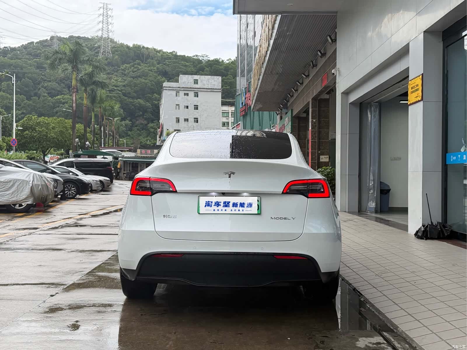 Tesla Model Y, 2023 6