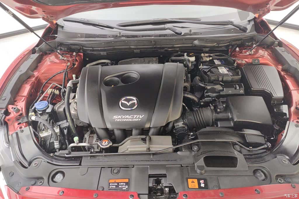 Mazda Atenza, 2018 10