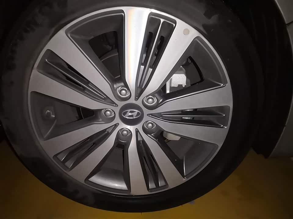 Hyundai Name picture