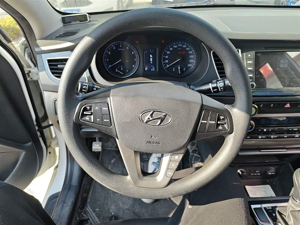 Hyundai Name picture