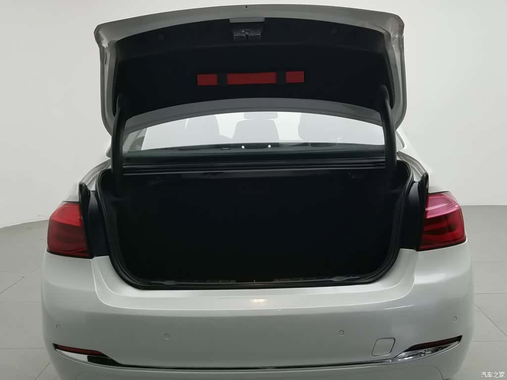 BMW 3 Series, 2017 16
