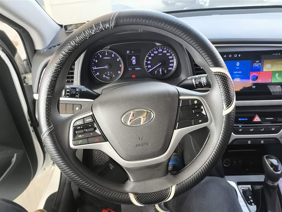 Hyundai Lead