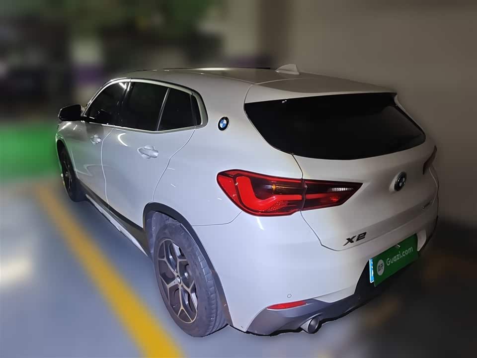 BMW X2