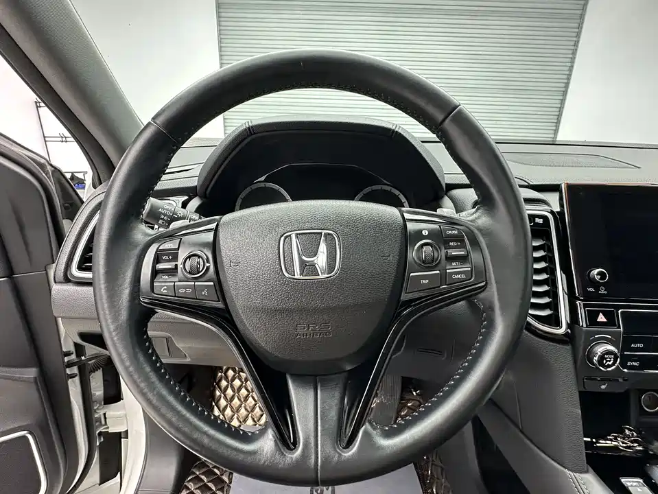 Honda UR-V
