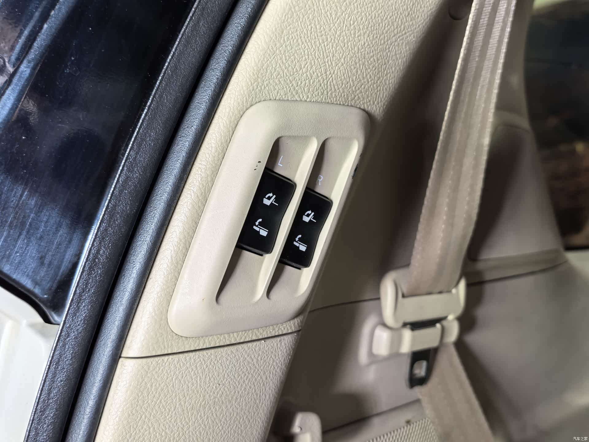 Toyota Prado, 2011 28