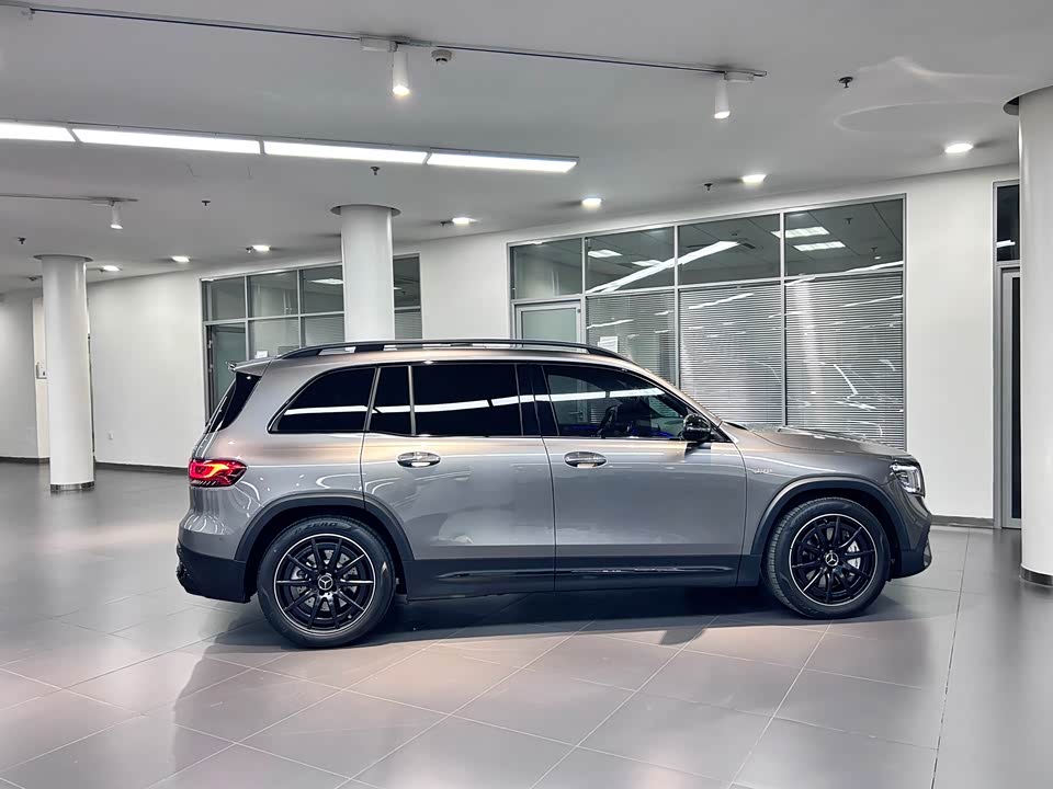 Mercedes-Benz GLB AMG