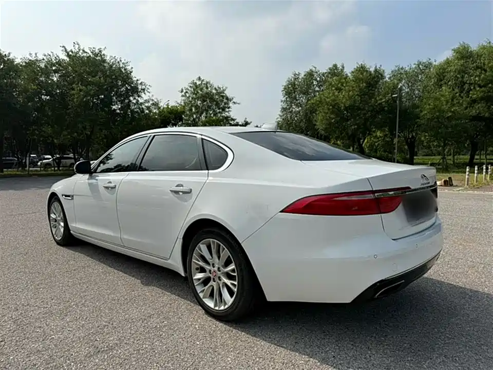 Jaguar XFL Jaguar XFL