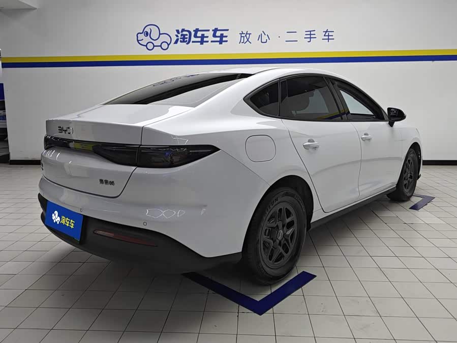BYD Hai Bao 05 DM-i 2025, фото 3