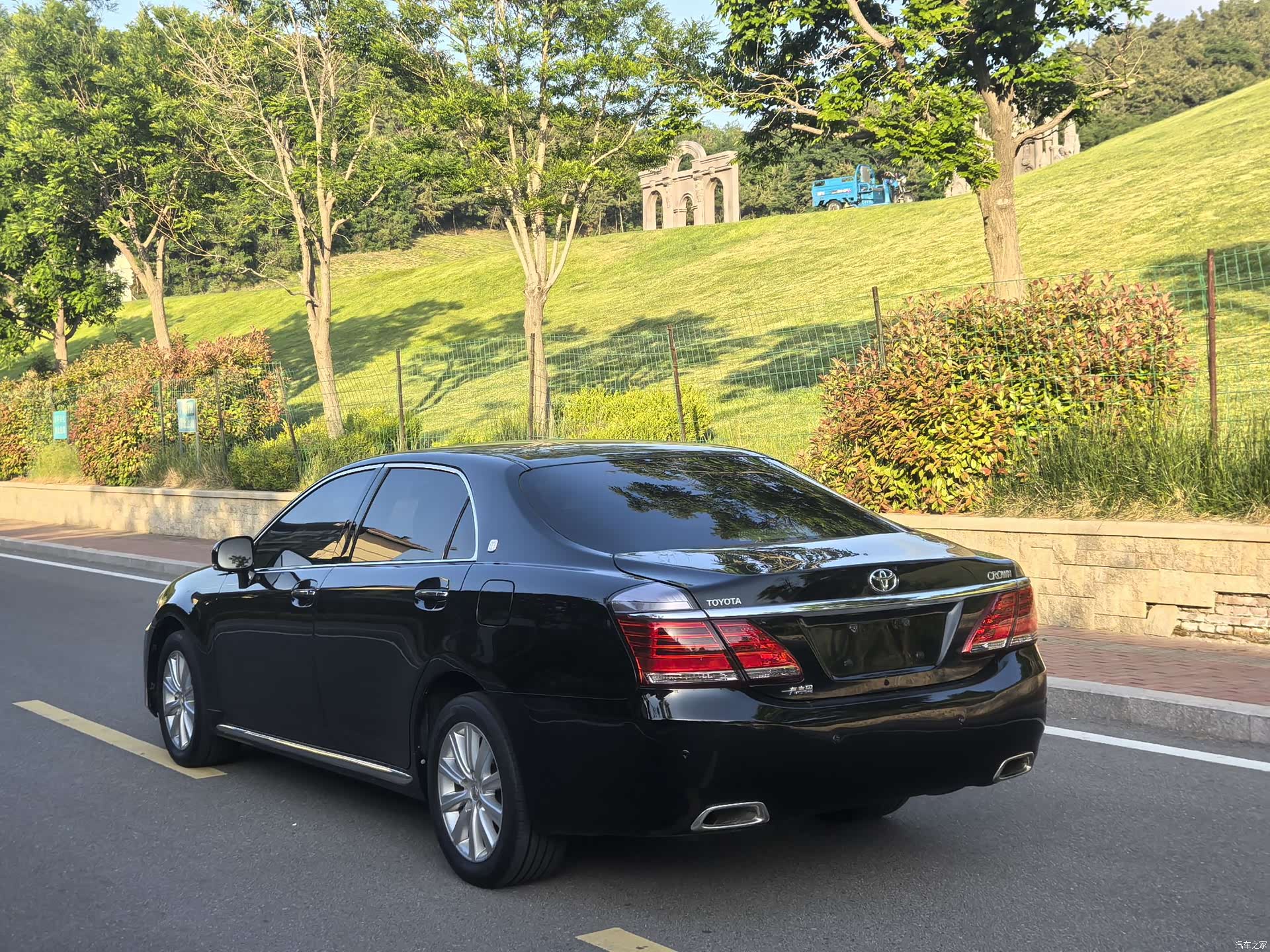 Toyota Crown, 2013 4