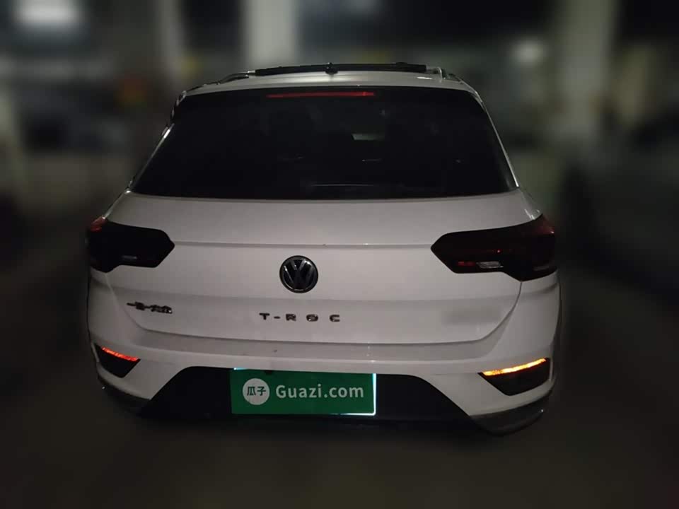 Volkswagen T-ROC exploring Songs