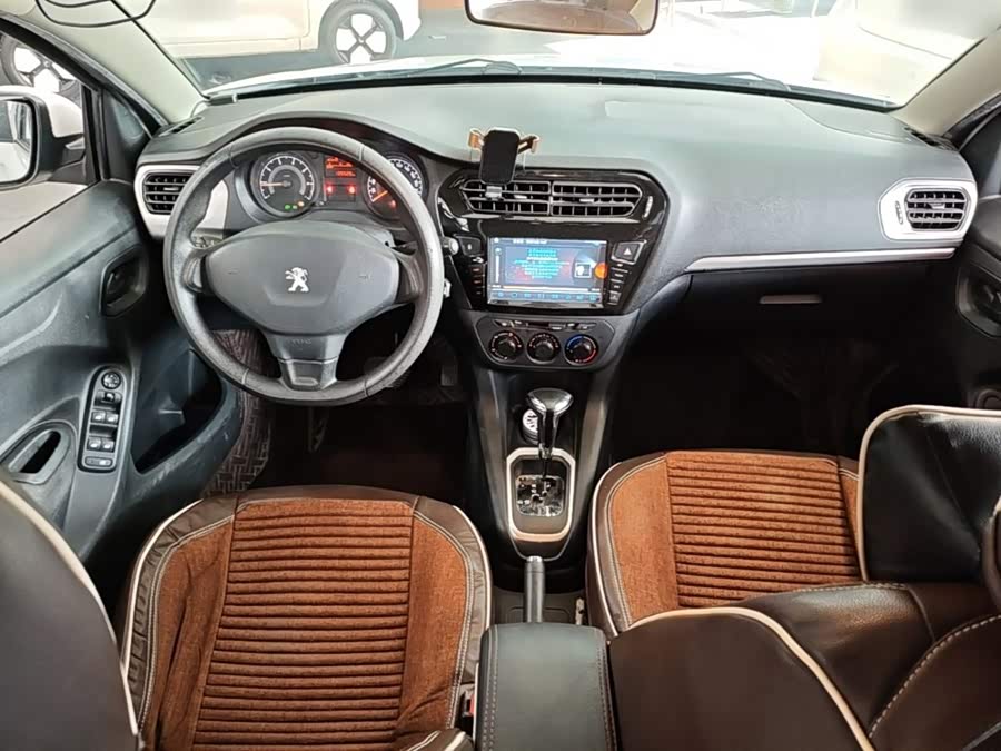 Peugeot 301 2016, фото 10