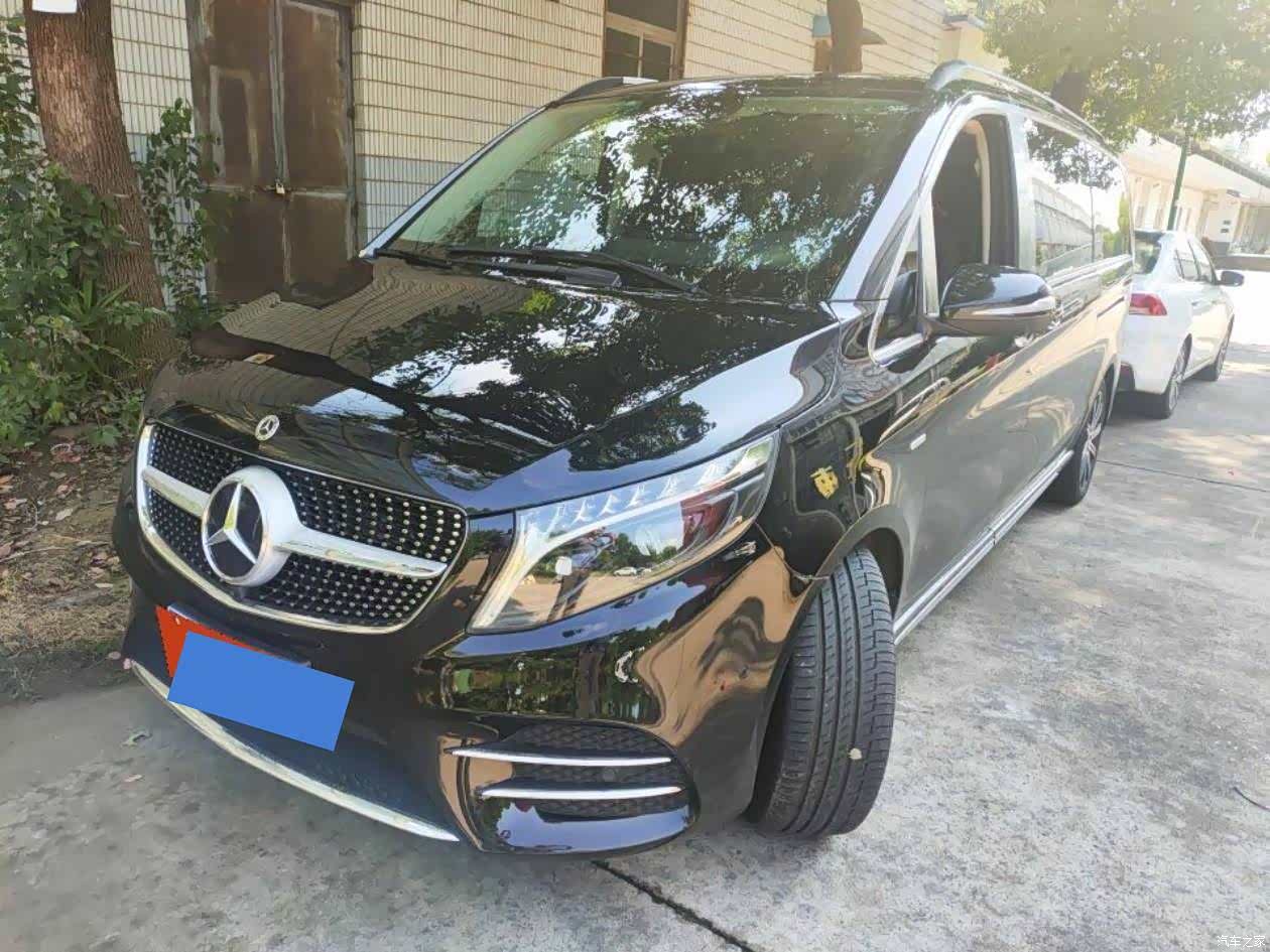 Mercedes-Benz V-Class, 2024 1