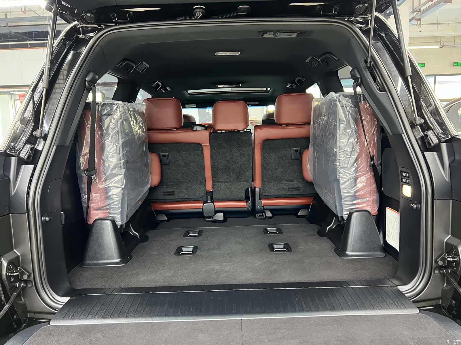 Lexus LX, 2020 6