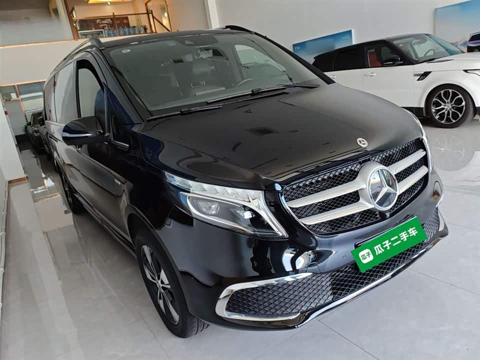 Mercedes-Benz V-class