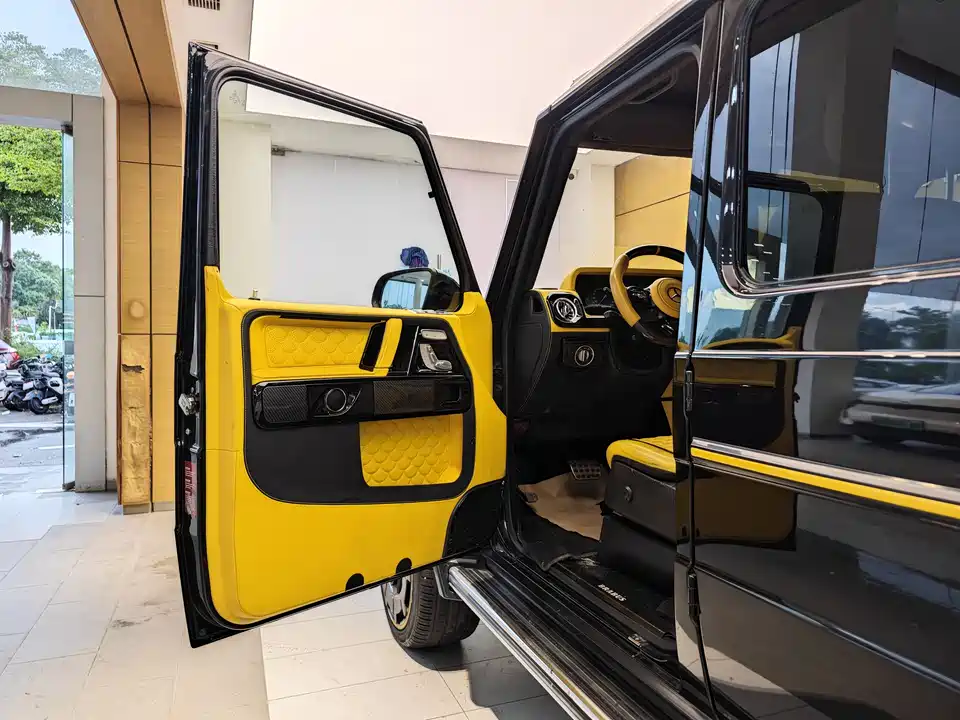 Mercedes-Benz G-class