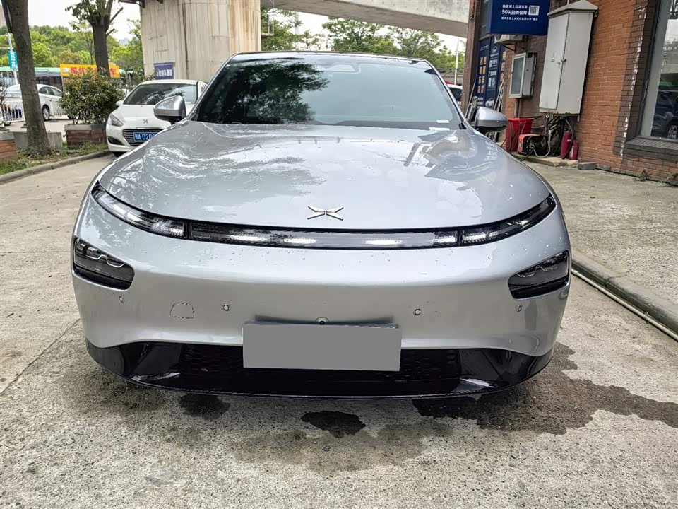XPENG P7