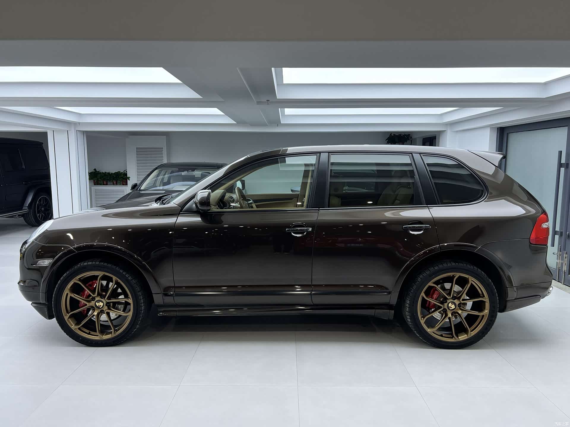 Porsche Cayenne, 2010 25