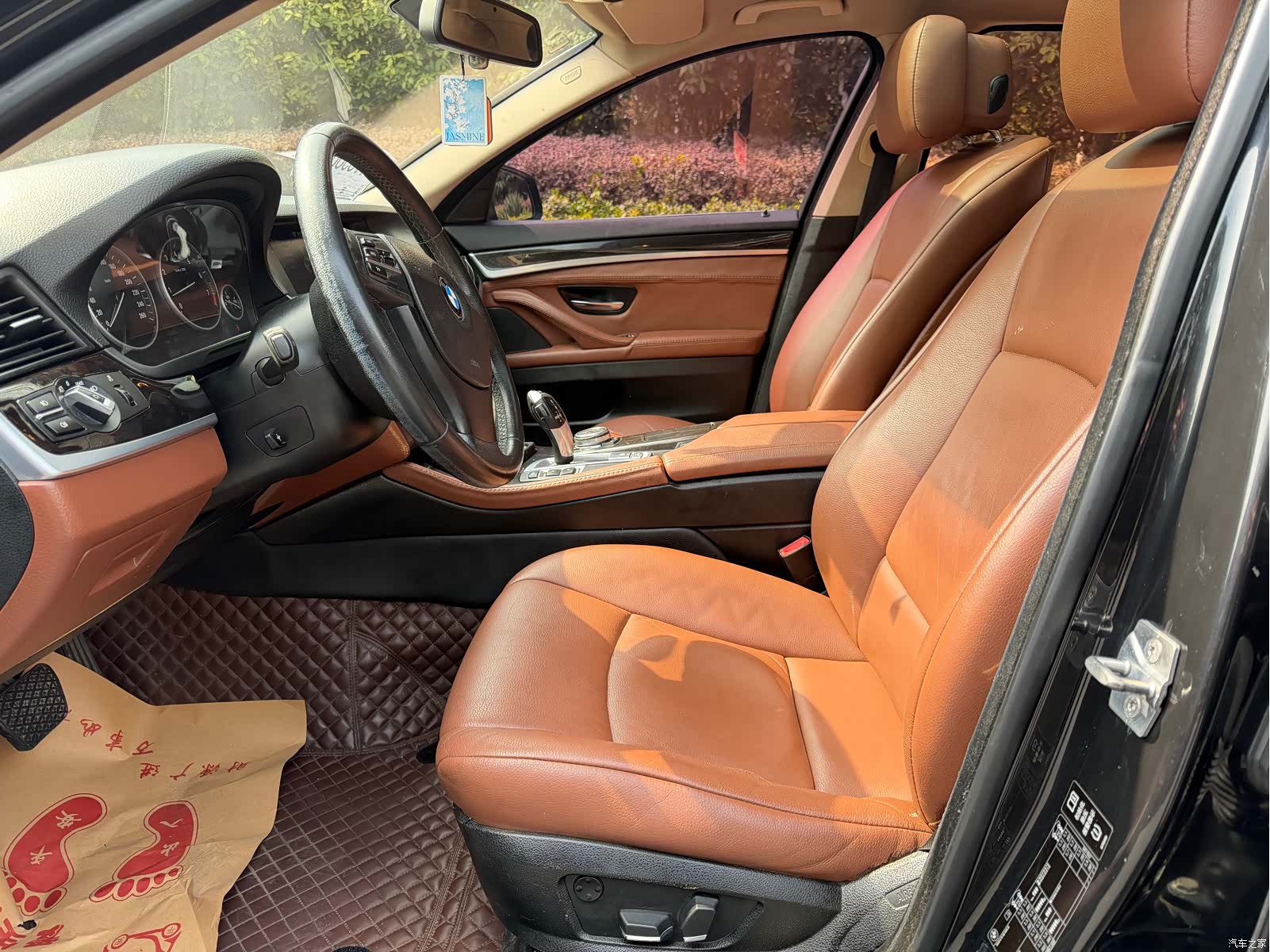 BMW 5 Series, 2013 10