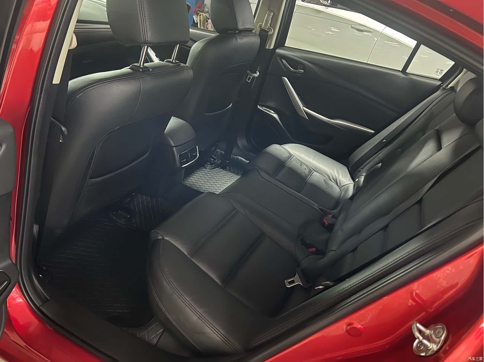 Mazda Atenza, 2017 3