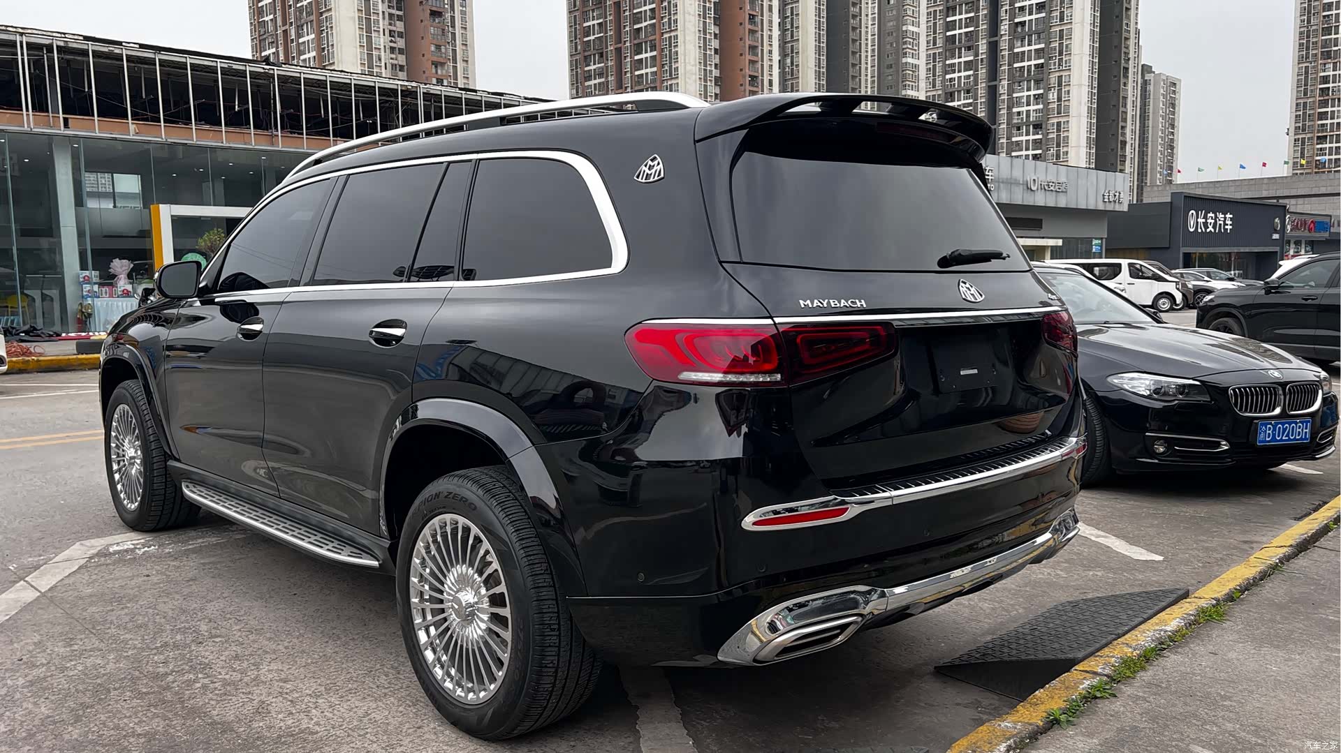 Maybach GLS, 2021 4