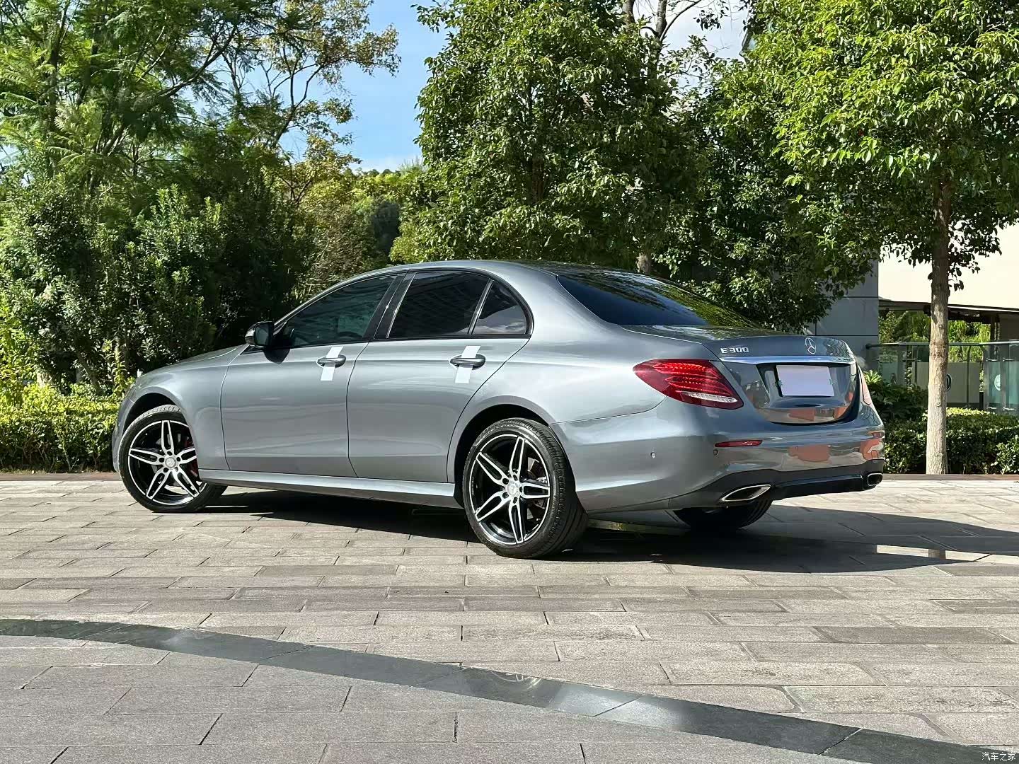 Mercedes-Benz E-Class, 2017 9
