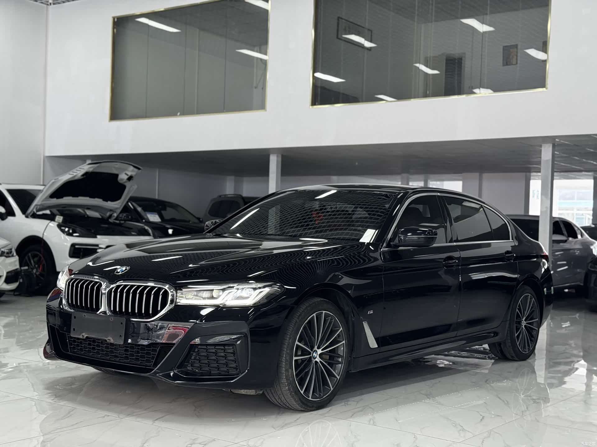 BMW 5 Series, 2021 1
